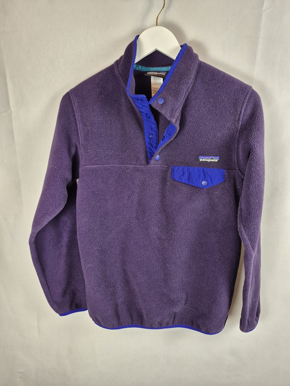 Patagonia Women's Lightweight Synchilla Snap-T Fleece Pullover Purple Small